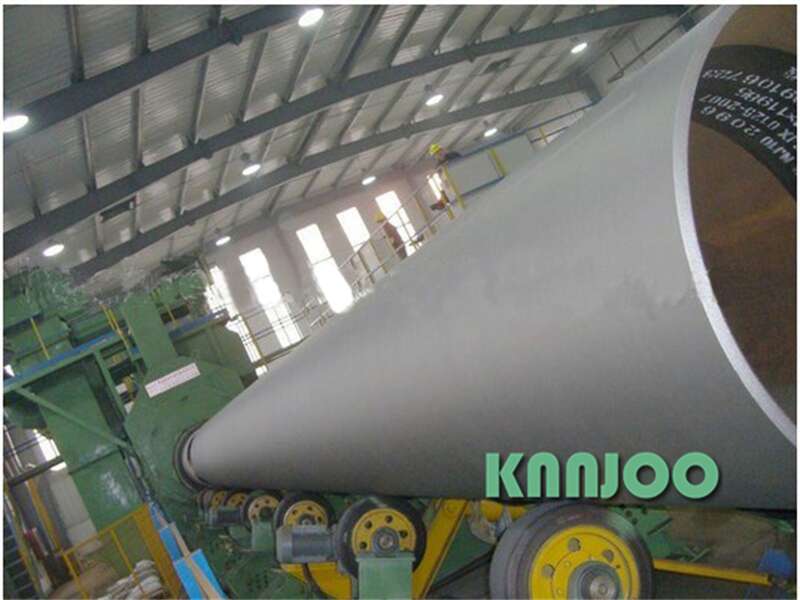 Suggestions and precautions for choosing a large steel pipe shot blasting machine