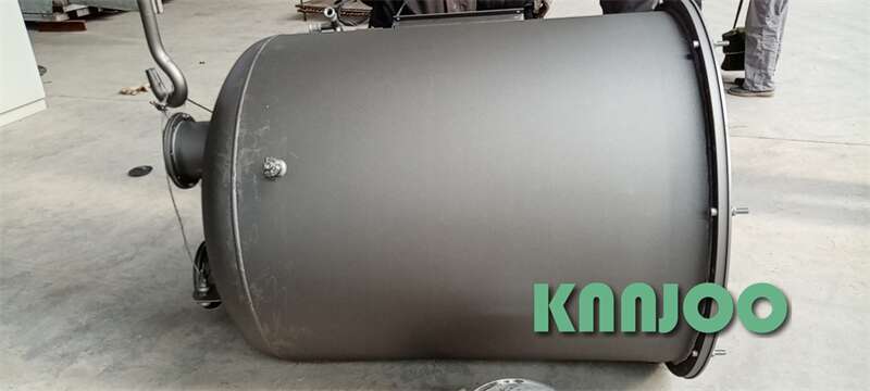 Tank shot blasting machine